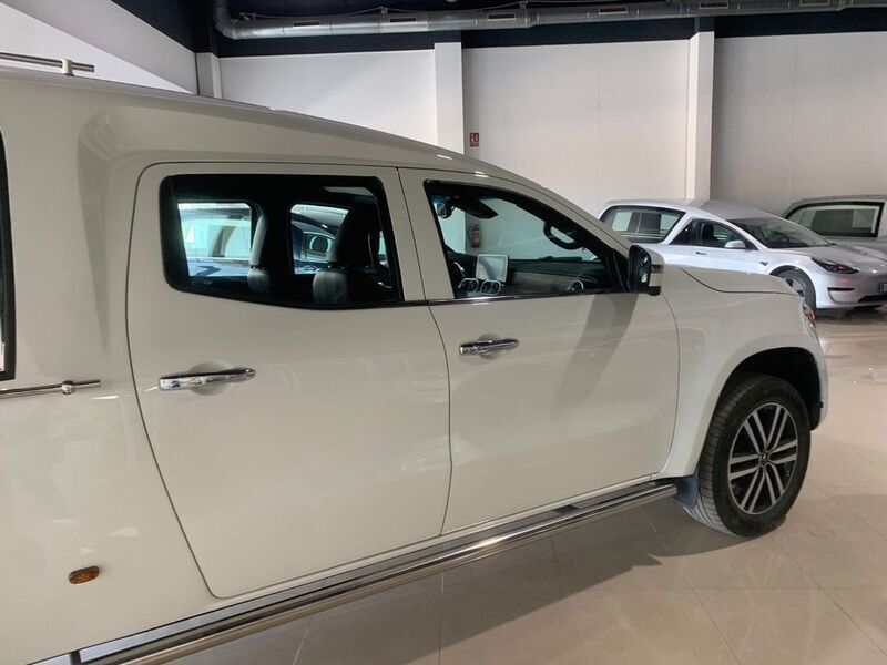 Gebraucht Mercedes X250 190 PS (139 kW) 2018 Weiß Pickup