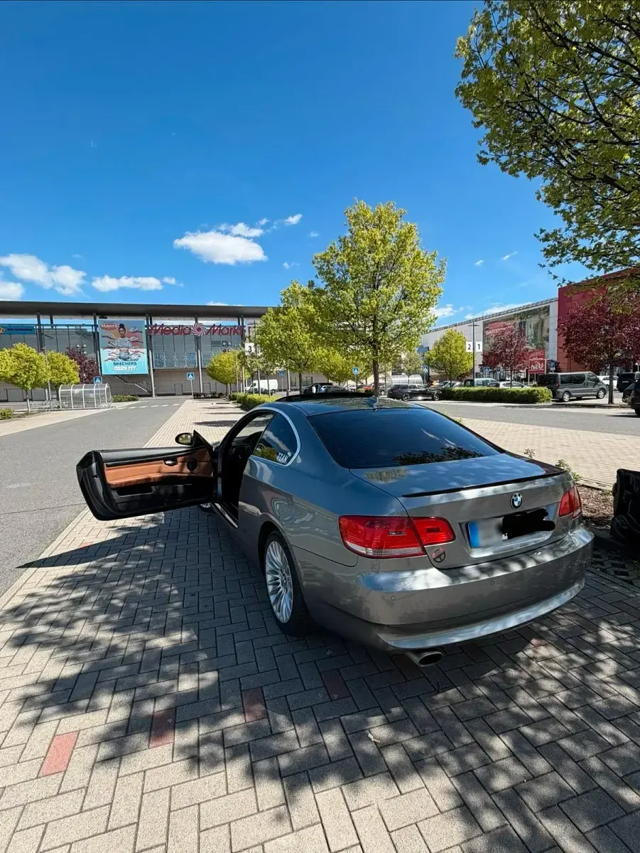 Gebraucht BMW 320 M Sport 177 PS (130 kW) 2009 Coupé