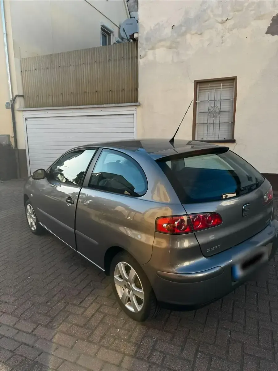 Second-hand Seat Ibiza 60 CP (44 kW) 2002 Gri Hatchback