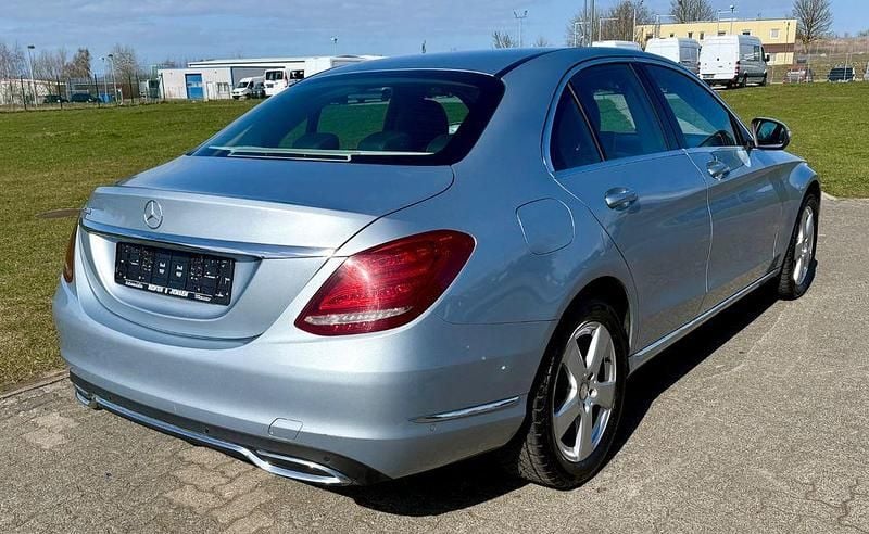 Gebraucht Mercedes C200 184 PS (135 kW) 2014 Silber Limousine