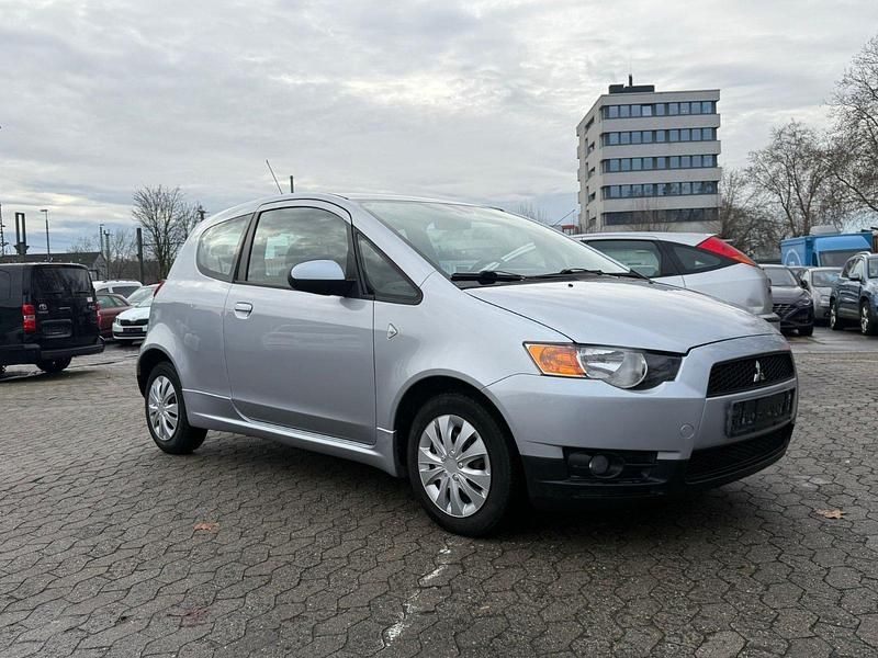 Gebraucht Mitsubishi Colt 75 PS (55 kW) 2012 Silber Kleinwagen