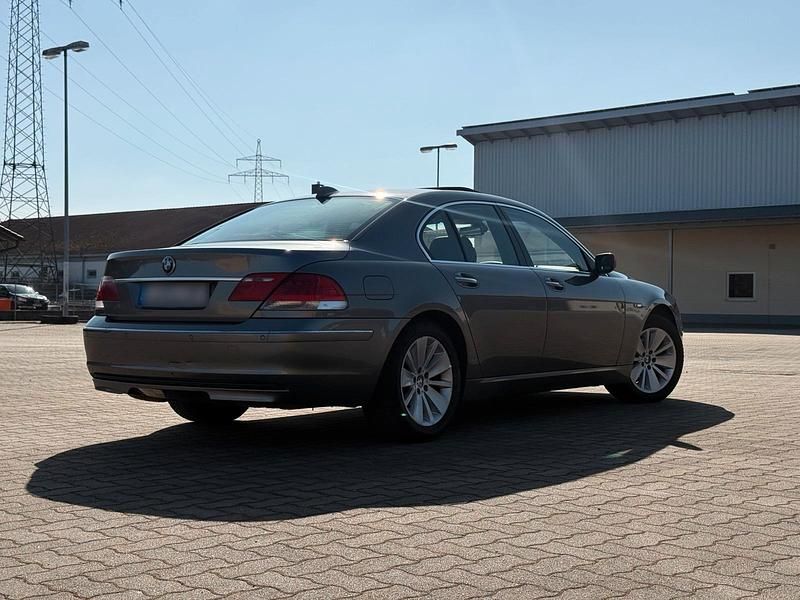 Gebraucht BMW 730 Comfort Edition 218 PS (160 kW) 2008 Grau Limousine