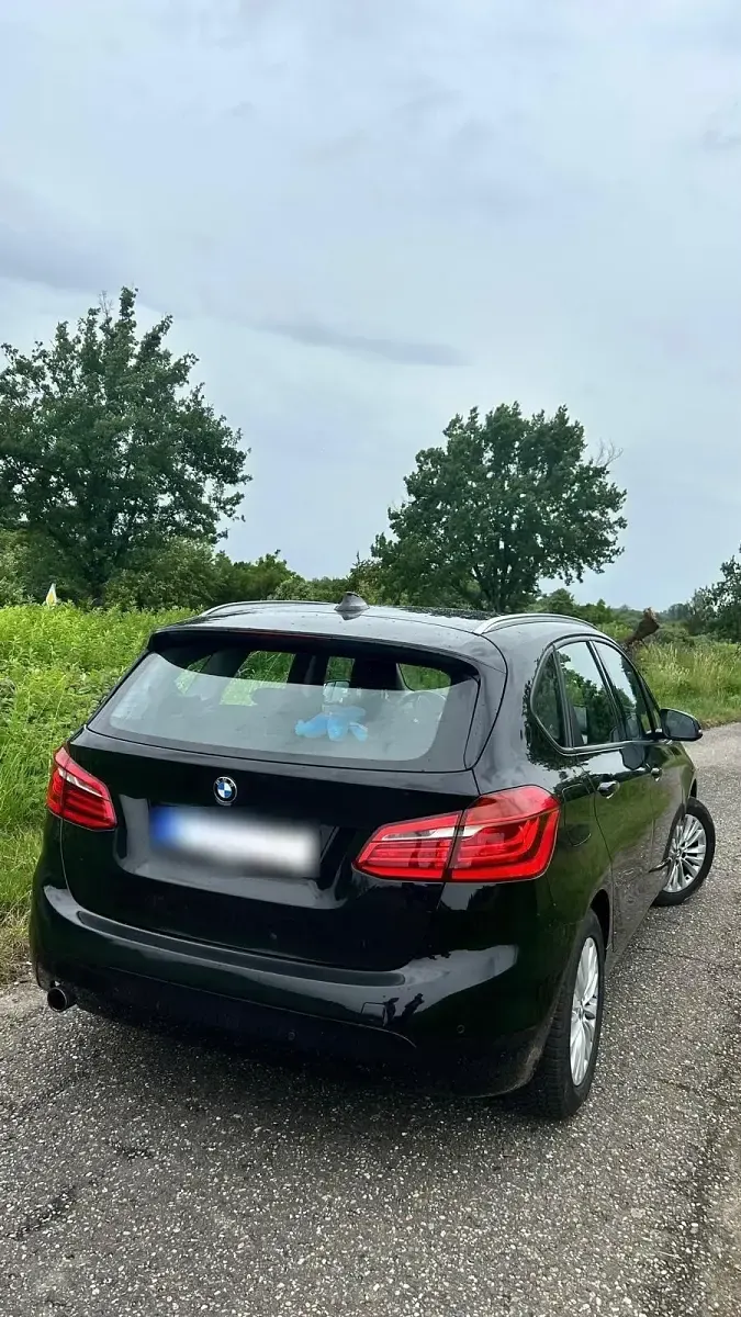 Gebraucht BMW 216 Active Tourer 102 PS (75 kW) 2016 Schwarz Van / Kleinbus