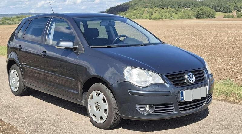 Grau Gebraucht 2008 VW Polo United Limousine | 2.280 € (Fairer Preis) - Bild 1/4