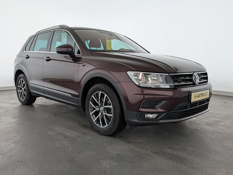 Gebraucht VW Tiguan Comfortline 150 PS (110 kW) 2019 Crimson red SUV