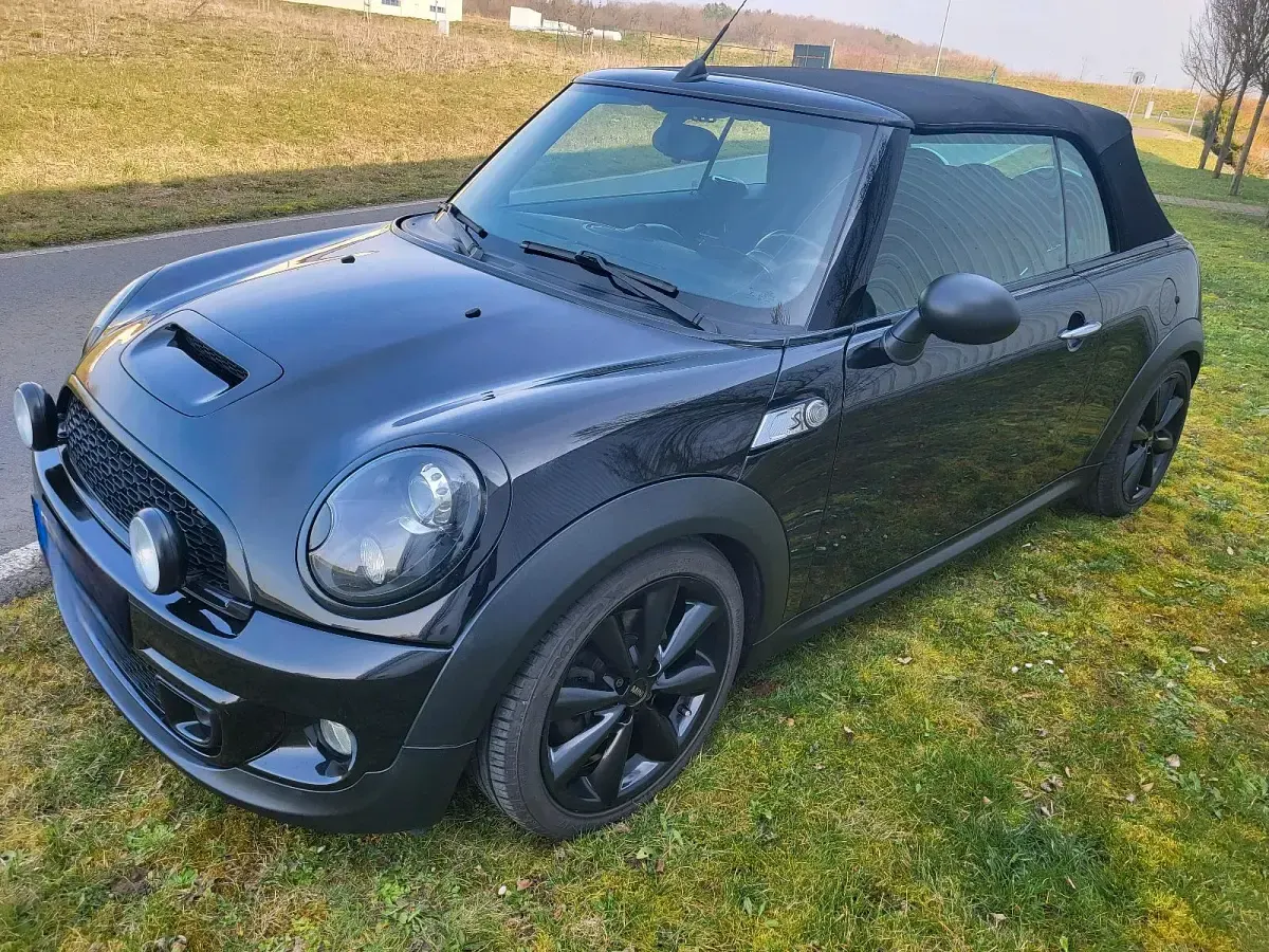 Gebraucht Mini Cooper SD Cabriolet 143 PS (105 kW) 2011 Schwarz Cabrio