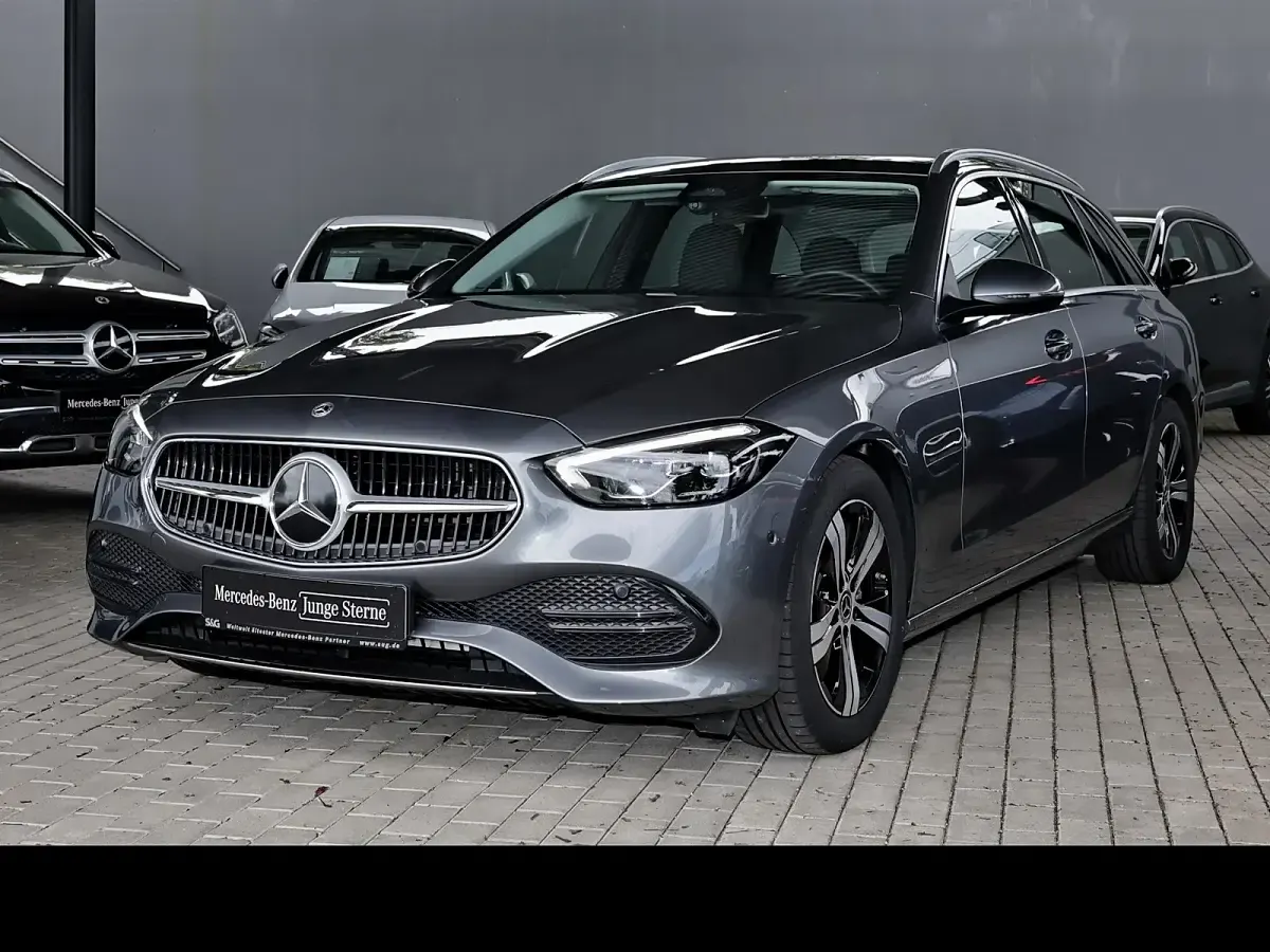 Gebraucht Mercedes C180 170 PS (125 kW) 2025 Kombi