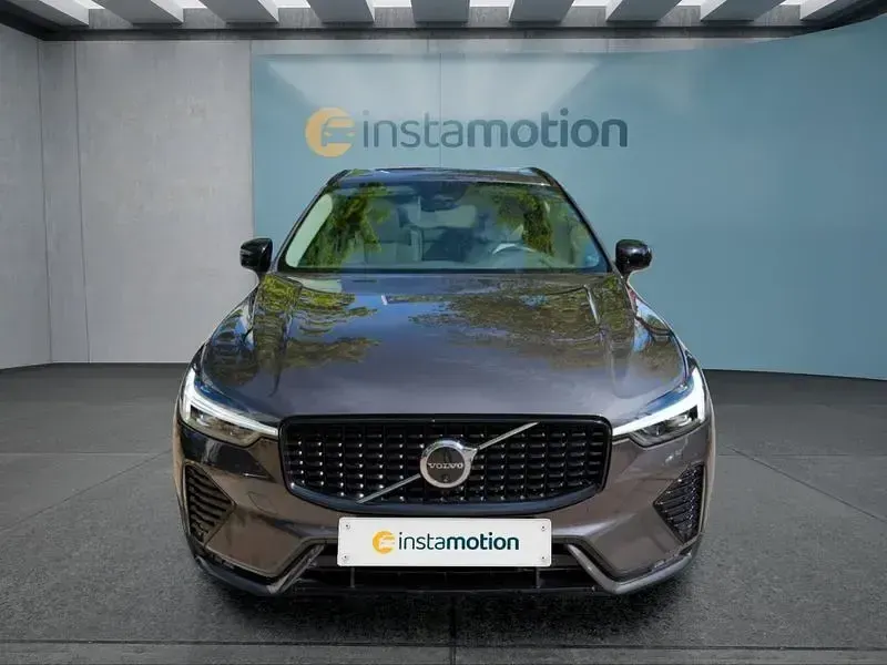 Gebraucht Volvo XC60 Plus 197 PS (144 kW) 2024 Grau SUV