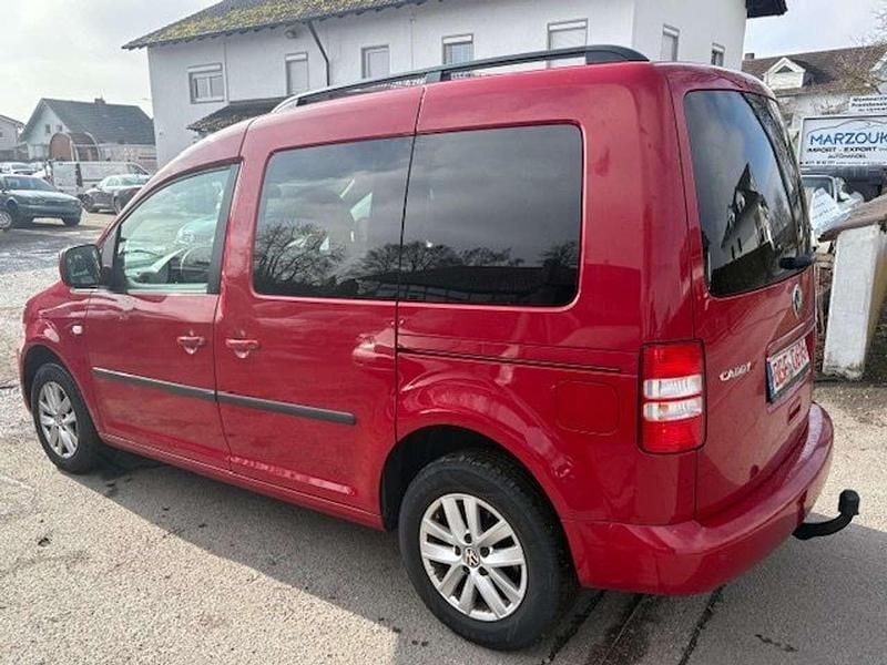 Gebraucht VW Caddy Comfortline 102 PS (75 kW) 2014 Salsa red Van / Kleinbus