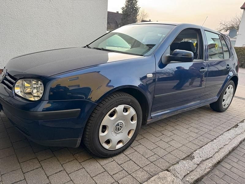 Gebraucht VW Golf IV 75 PS (55 kW) 2003 Blau Limousine