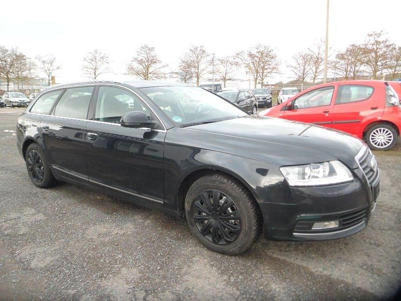 Gebraucht Audi A6 Advanced 170 PS (125 kW) 2011 Schwarz Kombi