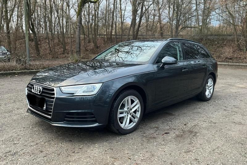 Grau Gebraucht 2017 Audi A4 Ambiente Kombi | 17.450 € (Guter Preis) - Bild 1/4