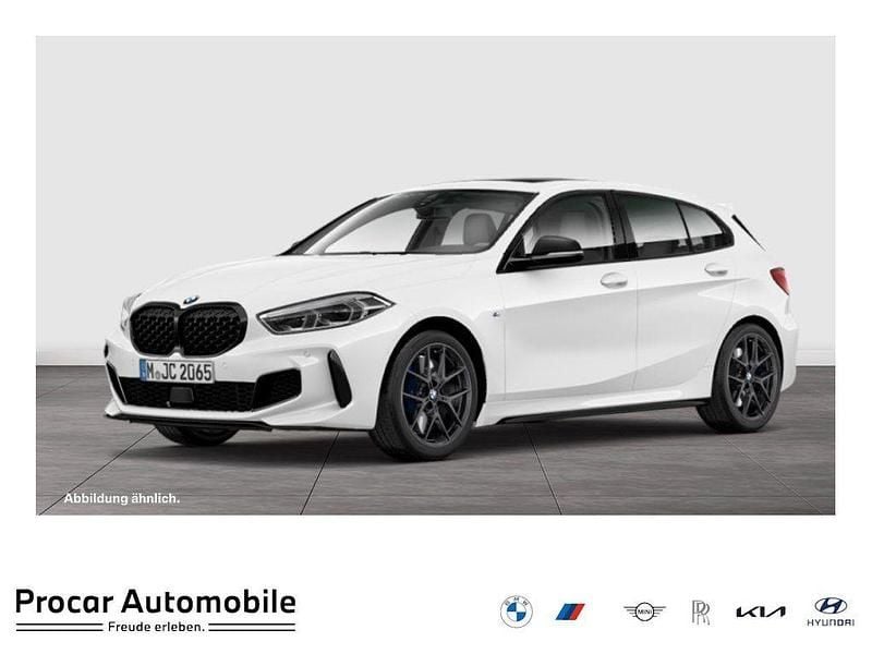 Weiß Gebraucht 2022 BMW M135 Performance Kleinwagen | 34.890 € (Fairer Preis) - Bild 1/4