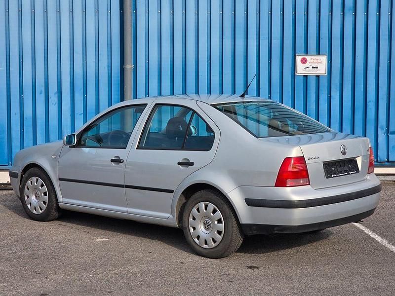 Gebraucht VW Bora 101 PS (74 kW) 2000 Silber Limousine