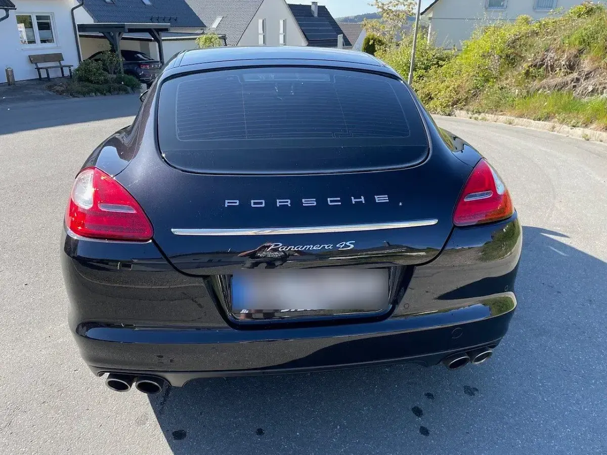 Gebraucht Porsche Panamera 4S 400 PS (294 kW) 2011 Schwarz Kleinwagen