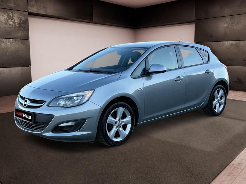 Gebraucht Opel Astra Style 120 PS (88 kW) 2015 Silber Kleinwagen
