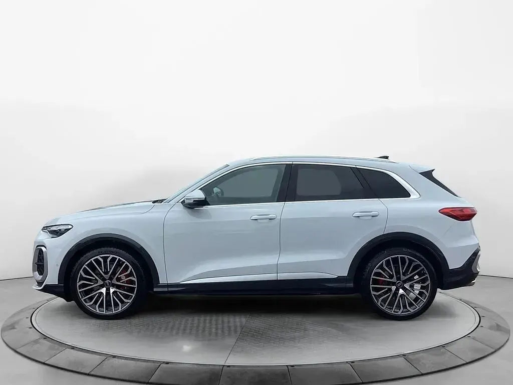 Gebraucht Audi SQ5 Ambiente 368 PS (270 kW) 2025 Gletscherweiß metallic SUV