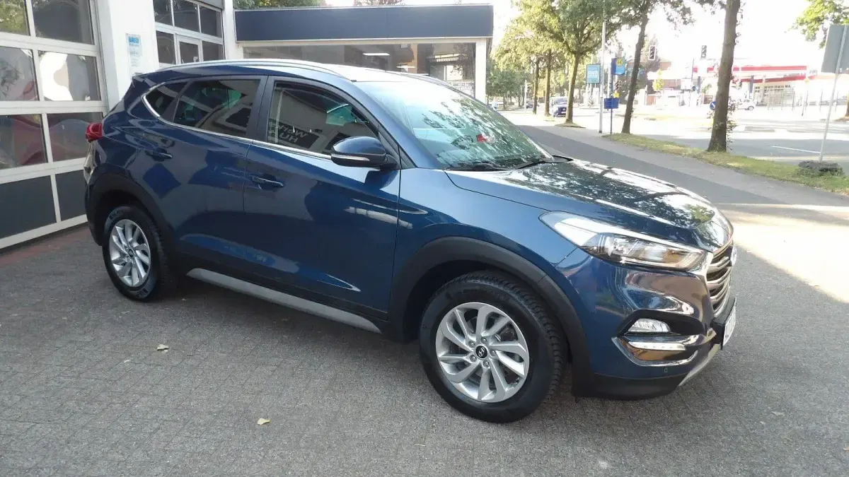 Gebraucht Hyundai Tucson 177 PS (130 kW) 2017 Blau SUV