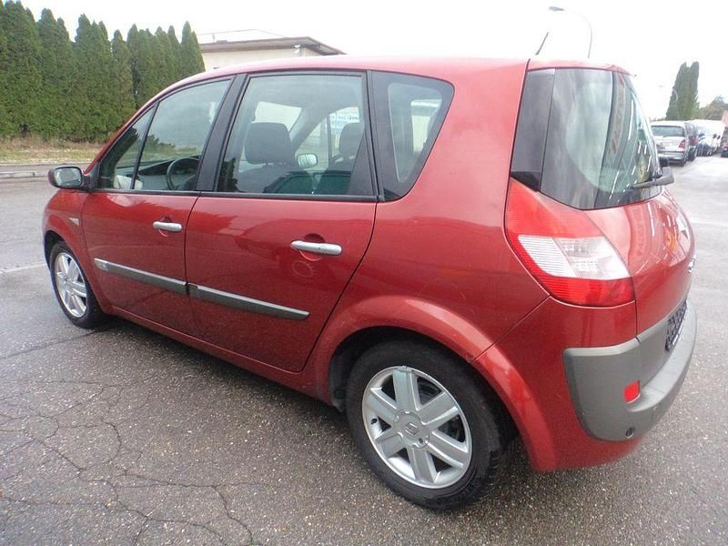 Gebraucht Renault Scénic II Dynamique 113 PS (83 kW) 2004 Rot Van / Kleinbus