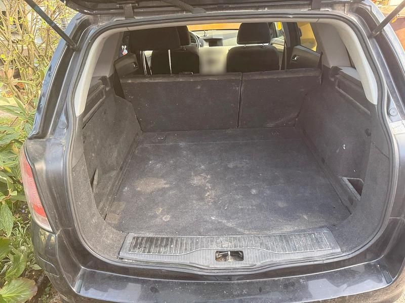 Gebraucht Opel Astra 110 PS (80 kW) 2008 Schwarz Kombi