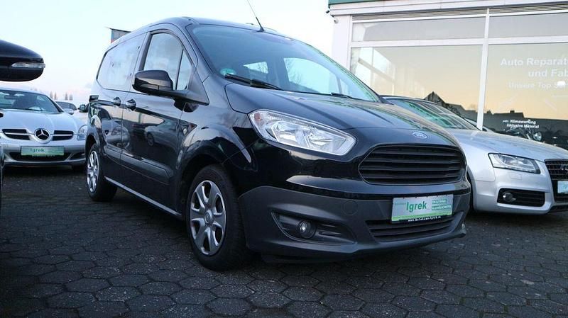 Gebraucht Ford Transit Trend 101 PS (74 kW) 2018 Schwarz Kombi