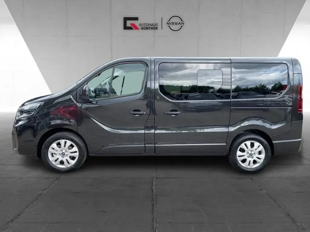 Gebraucht Nissan Primastar Tekna 170 PS (125 kW) 2026 Schwarz Van / Kleinbus
