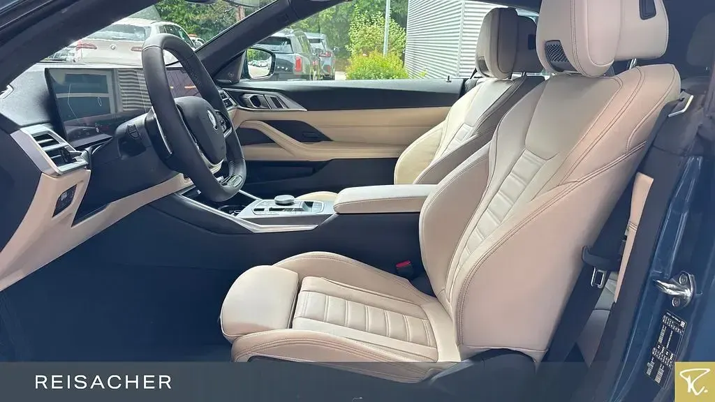 Gebraucht BMW 420 184 PS (135 kW) 2025 Arctic race blue metallic Cabrio