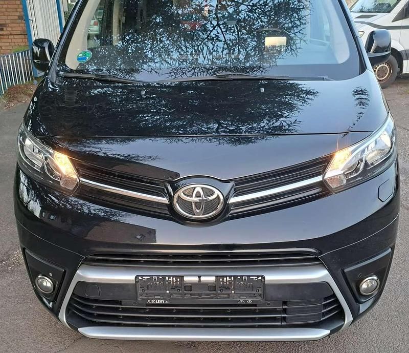 Gebraucht Toyota Proace Comfort 120 PS (88 kW) 2019 Schwarz Van / Kleinbus