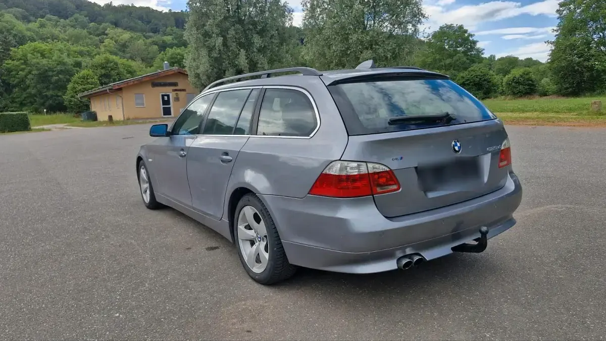 Gebraucht BMW 525 2005 Grau Kombi