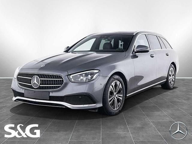 Metalliclack selenitgrau Gebraucht 2023 Mercedes E220 Kombi | 39.977 € (Fairer Preis) - Bild 1/4