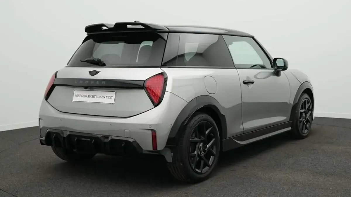 Gebraucht Mini John Cooper Works 156 PS (114 kW) 2025 Grau Kleinwagen