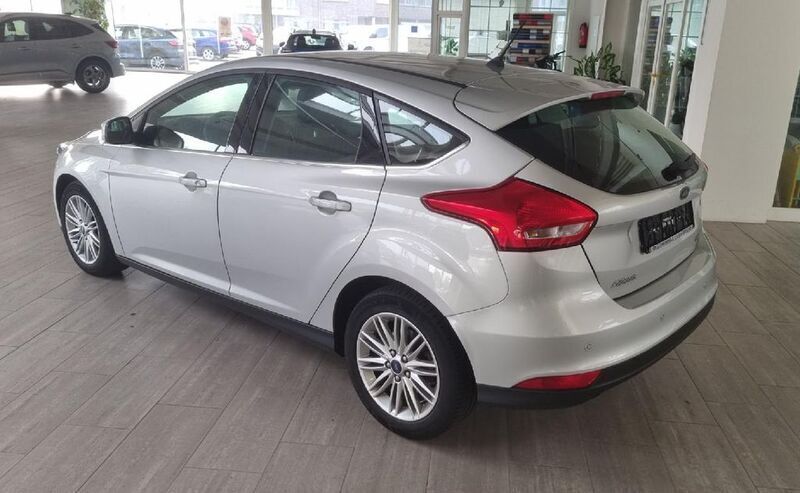 Gebraucht Ford Focus Cool & Connect 125 PS (91 kW) 2018 Polarsilber metallic (metallic) Limousine