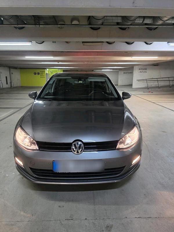 Gebraucht VW Golf VII 85 PS (62 kW) 2014 Grau Limousine
