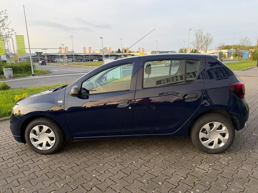 Gebraucht Dacia Sandero Essentiel 73 PS (53 kW) 2019 Blau Limousine