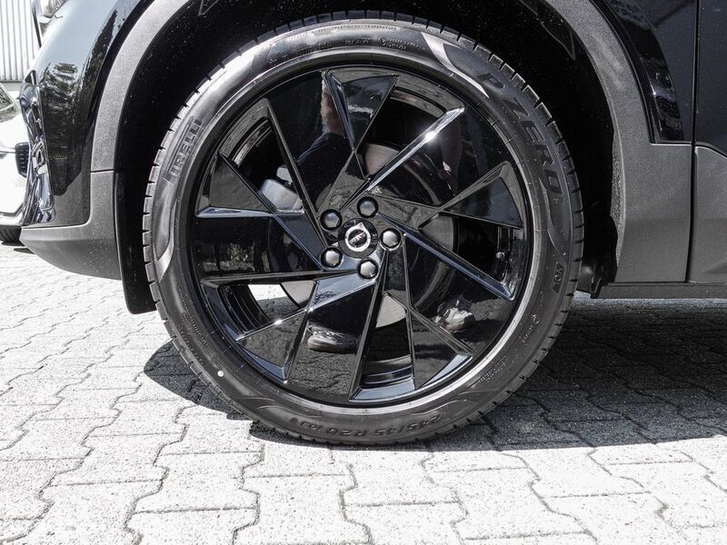 Gebraucht Volvo XC40 Plus 163 PS (119 kW) 2024 Schwarz SUV