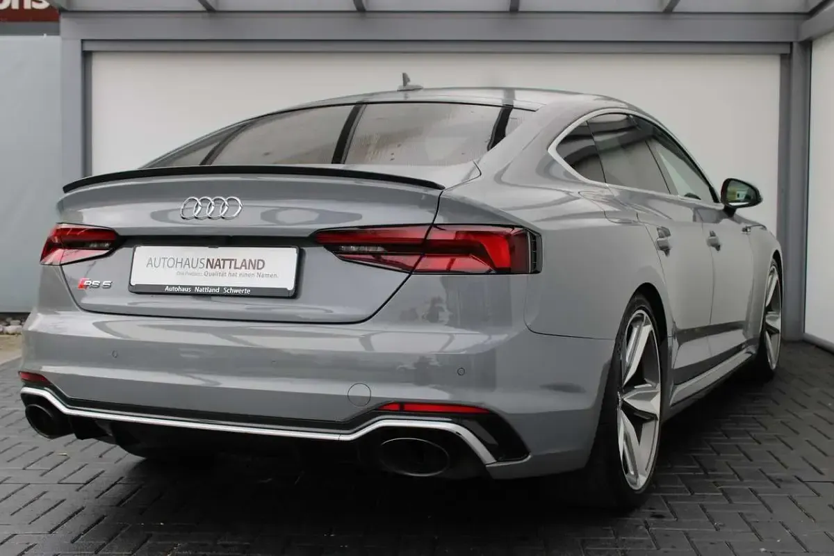Gebraucht Audi RS5 Sportback Sport 450 PS (330 kW) 2020 Nardograu Limousine