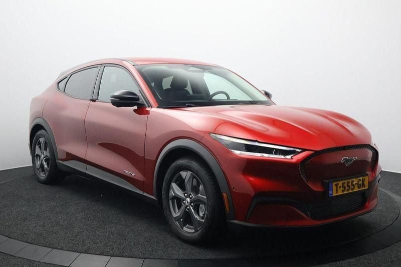Gebraucht Ford Mustang Mach-E 197 kW (269 PS) 2023 Rot SUV