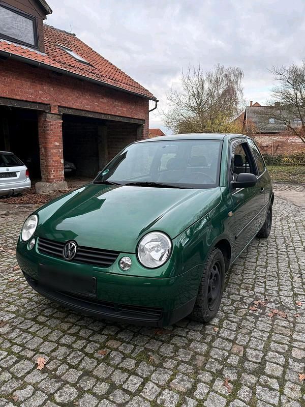 Grün Gebraucht 1999 VW Lupo Kleinwagen | 2.000 € (Etwas zu teuer) - Bild 1/4