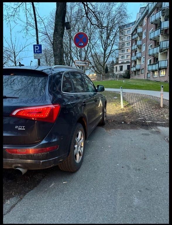 Blau Gebraucht 2011 Audi Q5 Performance SUV | 6.500 € (Superpreis) - Bild 1/4
