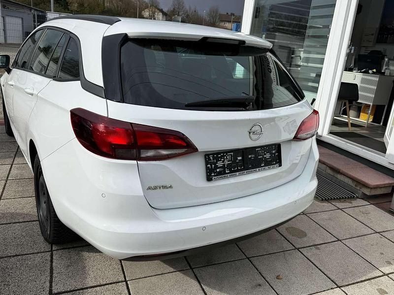 Gebraucht Opel Astra 105 PS (77 kW) 2020 Weiß Kombi