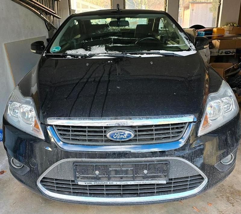 Schwarz Gebraucht 2010 Ford Focus Cabriolet Cabrio | 3.500 € - Bild 1/4
