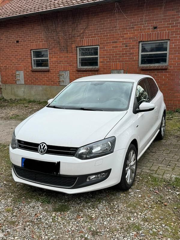 Gebraucht VW Polo 90 PS (66 kW) 2013 Weiß Kleinwagen
