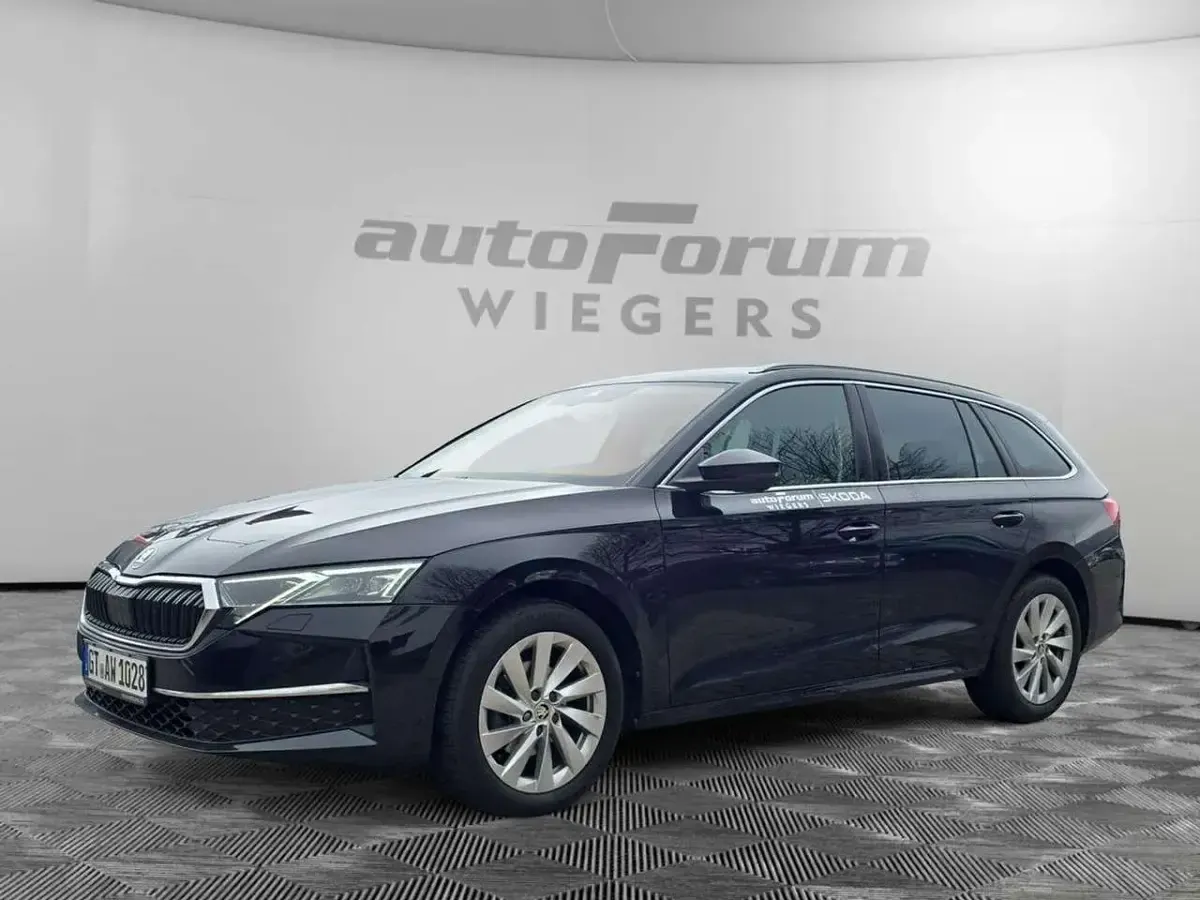 Gebraucht Skoda Octavia Exclusive 150 PS (110 kW) 2024 Blackmagic perleffekt Kombi