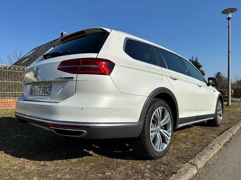 Gebraucht VW Passat Alltrack 239 PS (175 kW) 2015 Weiß Kombi