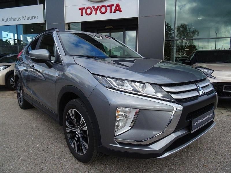 Grau Gebraucht 2020 Mitsubishi Eclipse Cross Active SUV | 13.890 € (Fairer Preis) - Bild 1/4