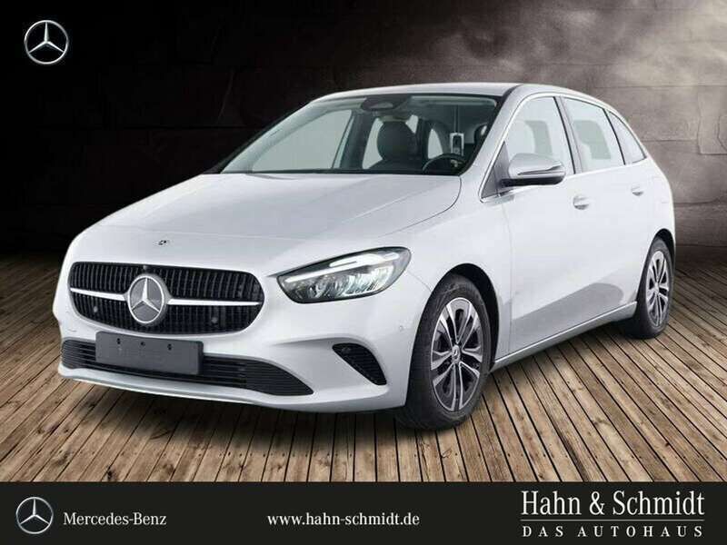 Iridiumsilber Gebraucht 2023 Mercedes B220 Van / Kleinbus | 38.990 € (Teuer) - Bild 1/4