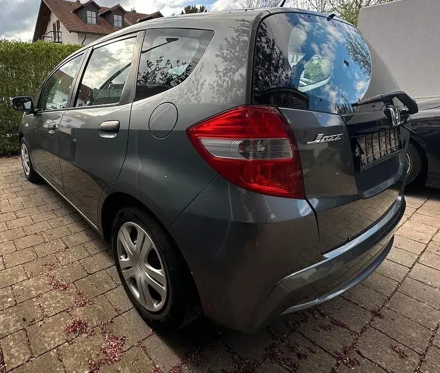 Usata Honda Jazz 90 CV (66 kW) 2012 Grigio Utilitaria