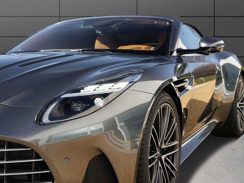 Gebraucht Aston Martin DB12 680 PS (500 kW) 2024 Grau Cabrio