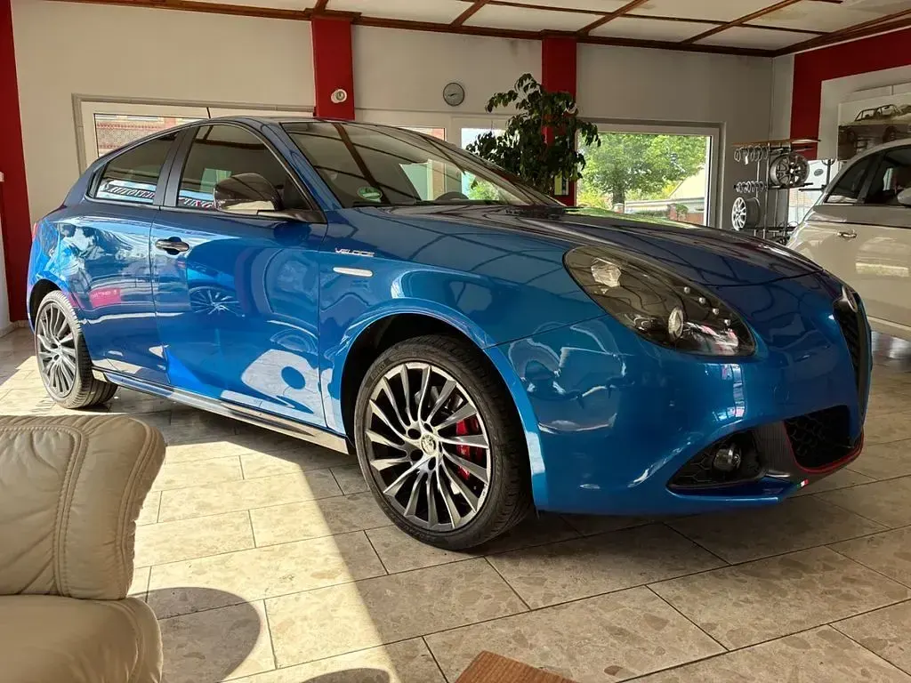 Gebraucht Alfa Romeo Giulietta Super 150 PS (110 kW) 2018 Blau Kleinwagen