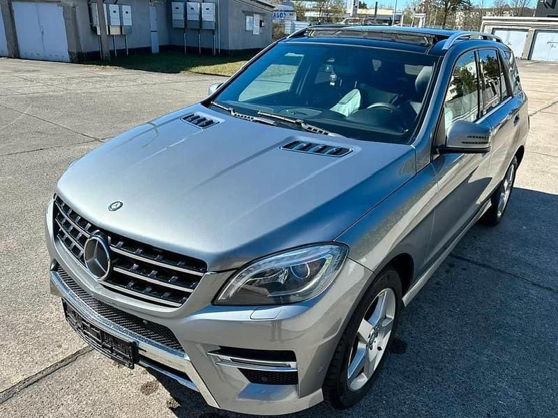 Gebraucht Mercedes ML350 258 PS (189 kW) 2015 Grau SUV